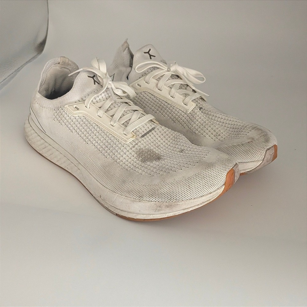 Flux Adapt Runner White Athletic Barefoot Running Shoes M 11 W 12.5 *flaws*